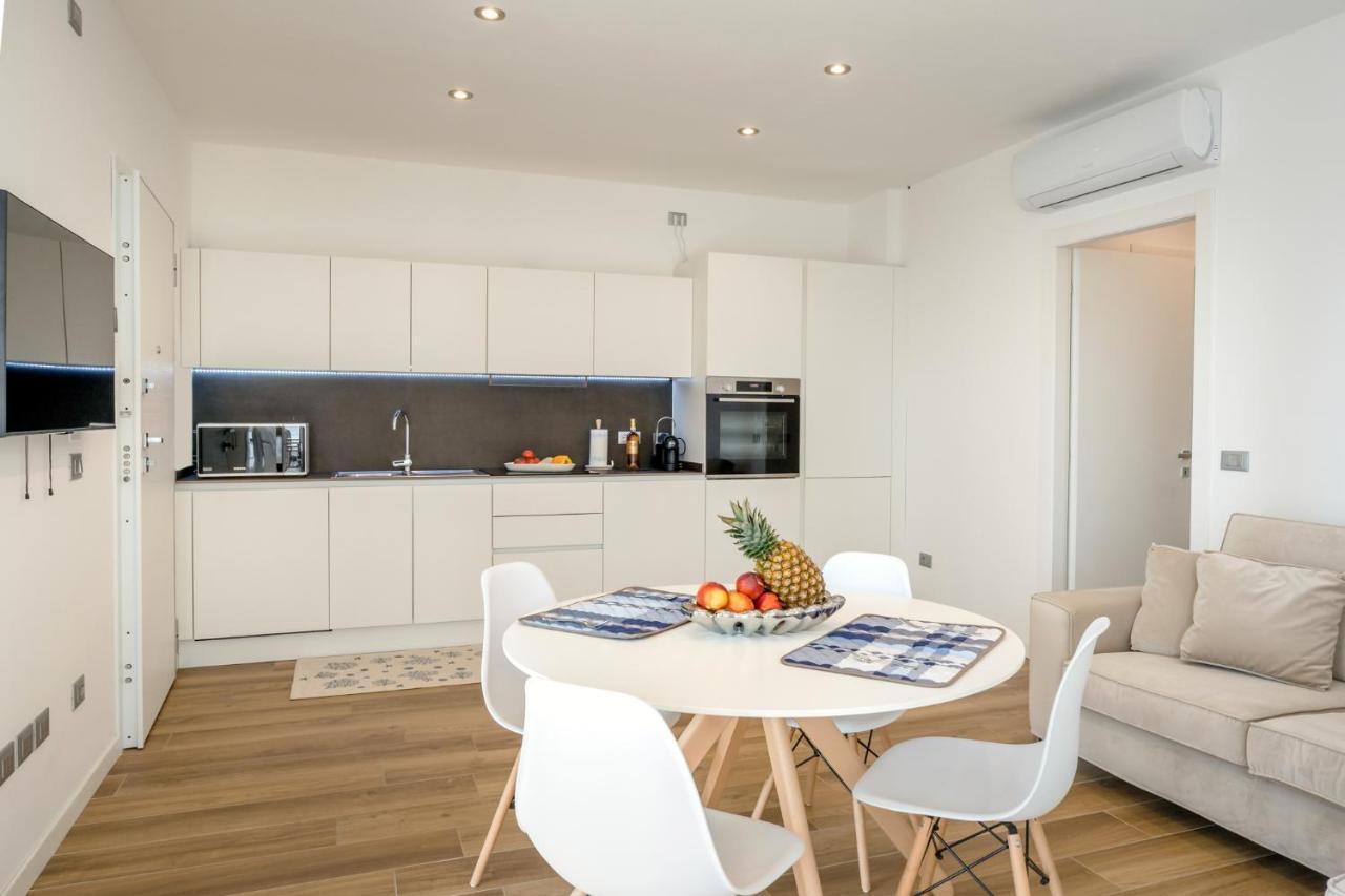 Ferrari Apartments Ponente Caorle Eksteriør billede