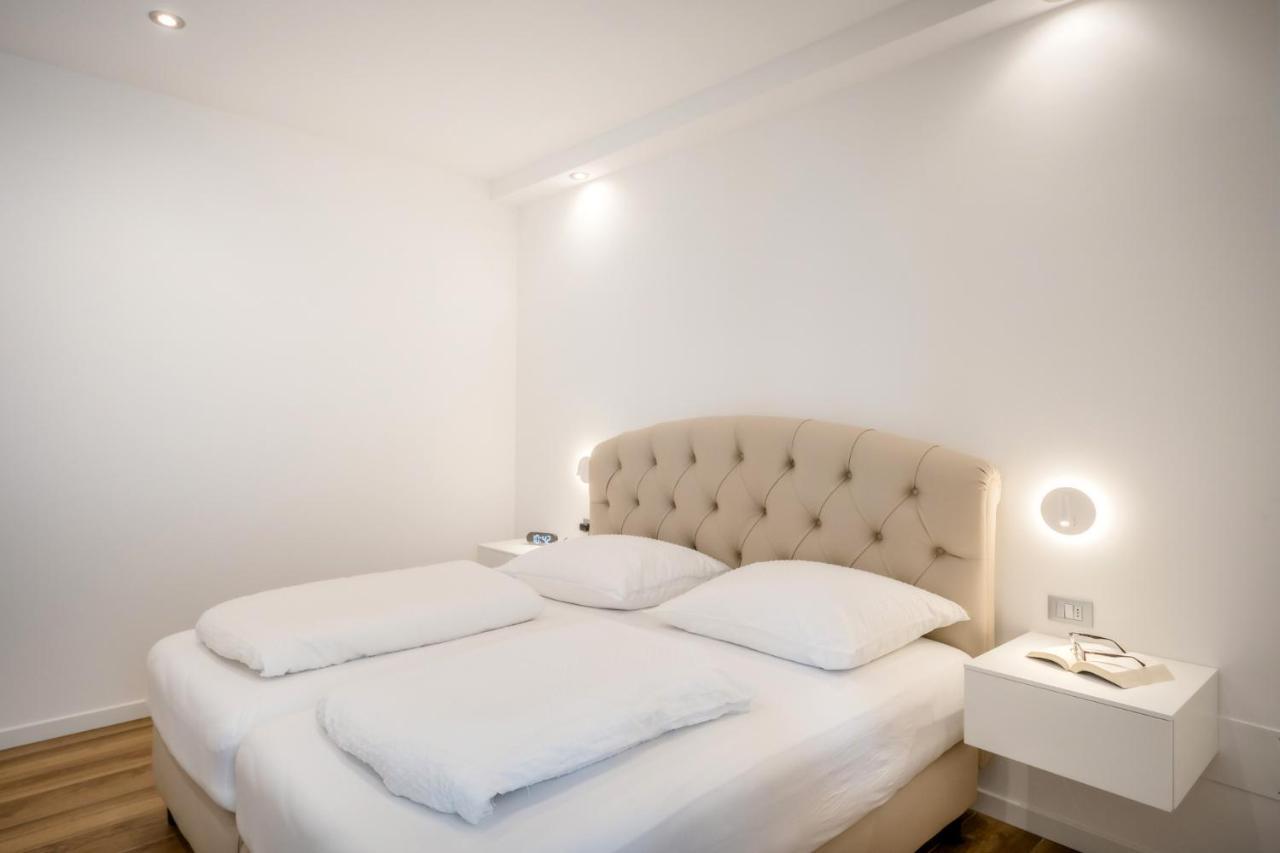 Ferrari Apartments Ponente Caorle Eksteriør billede
